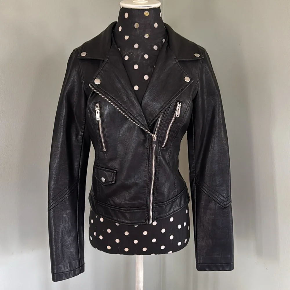 Bar III Black Vegan Leather Jacket with Faux Fur Collar and Studs - Picture 6 of 6